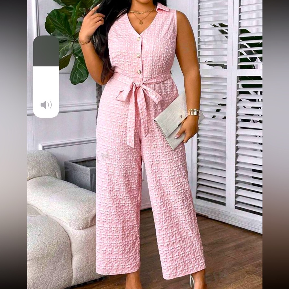 Super cute jumpsuit!!